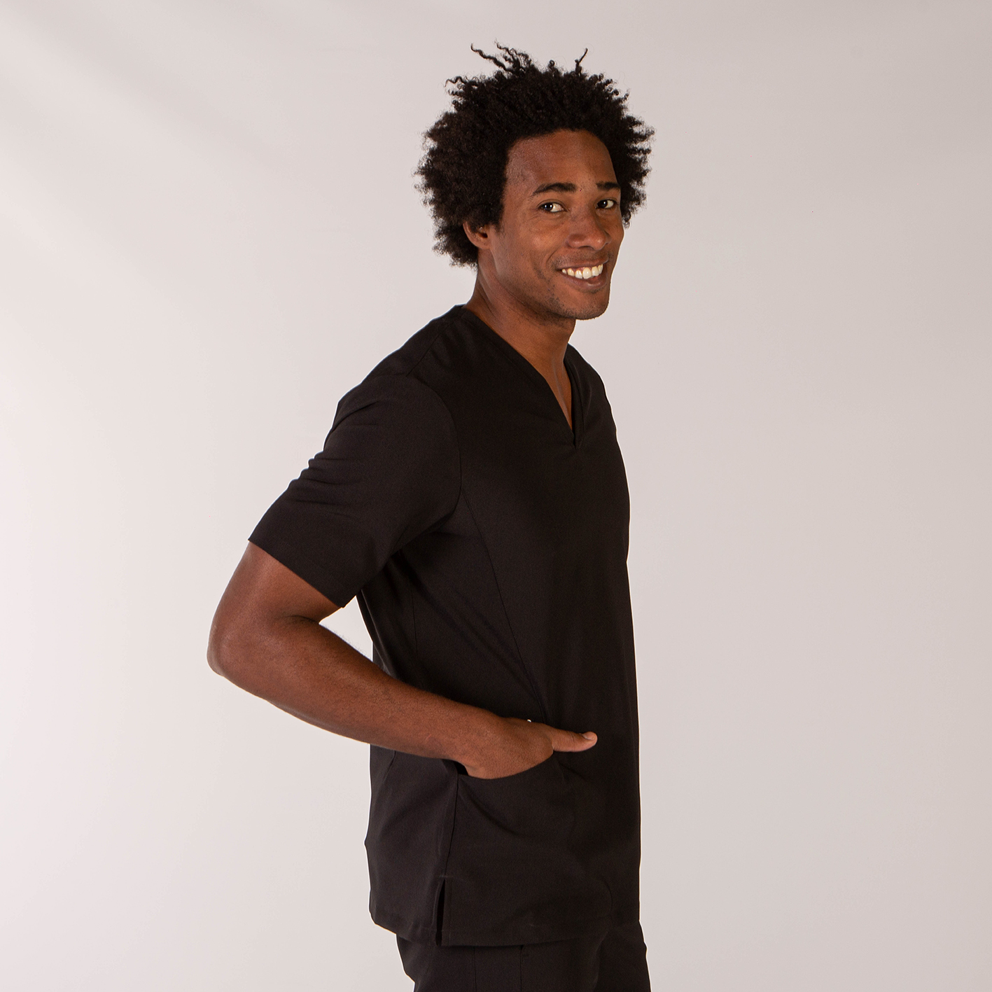 OSCAR: blusa de hombre manga corta con cuello pico - Imagen 3