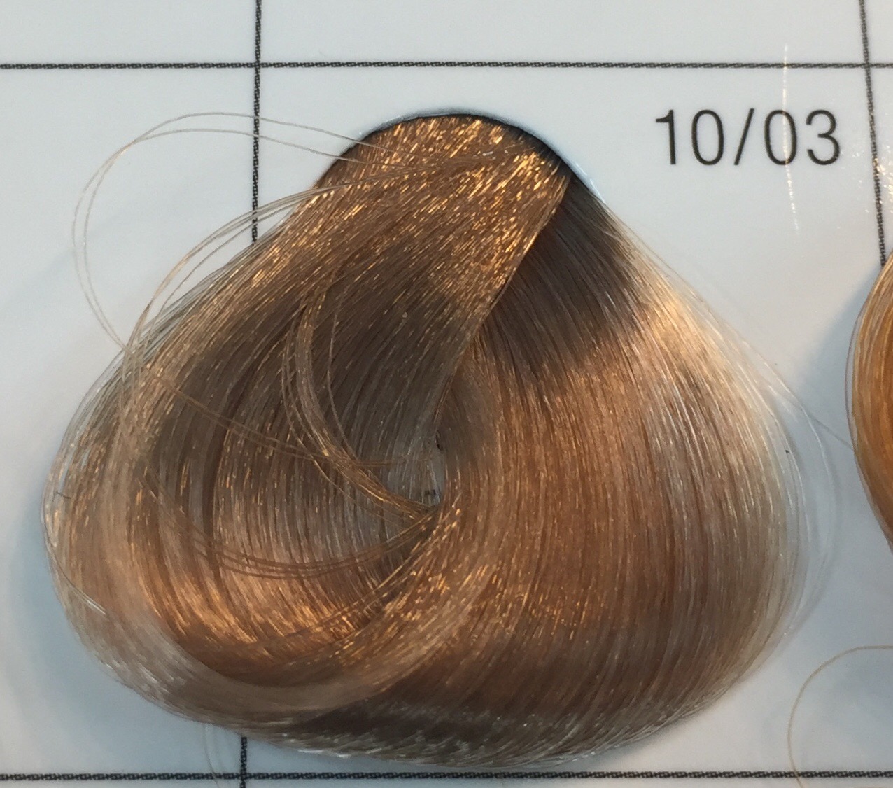 Tinte koleston 10/03 Rubio Super Claro Natural Dorado 60 ml. Wella. - Imagen 3