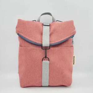 Mini mochila de tela reciclada rosada