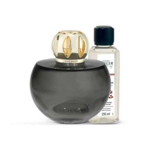 Estuche Lampe Berger Holly Gris Mousse -Aroma Poussiere D’ambre – Maison Berger Paris.